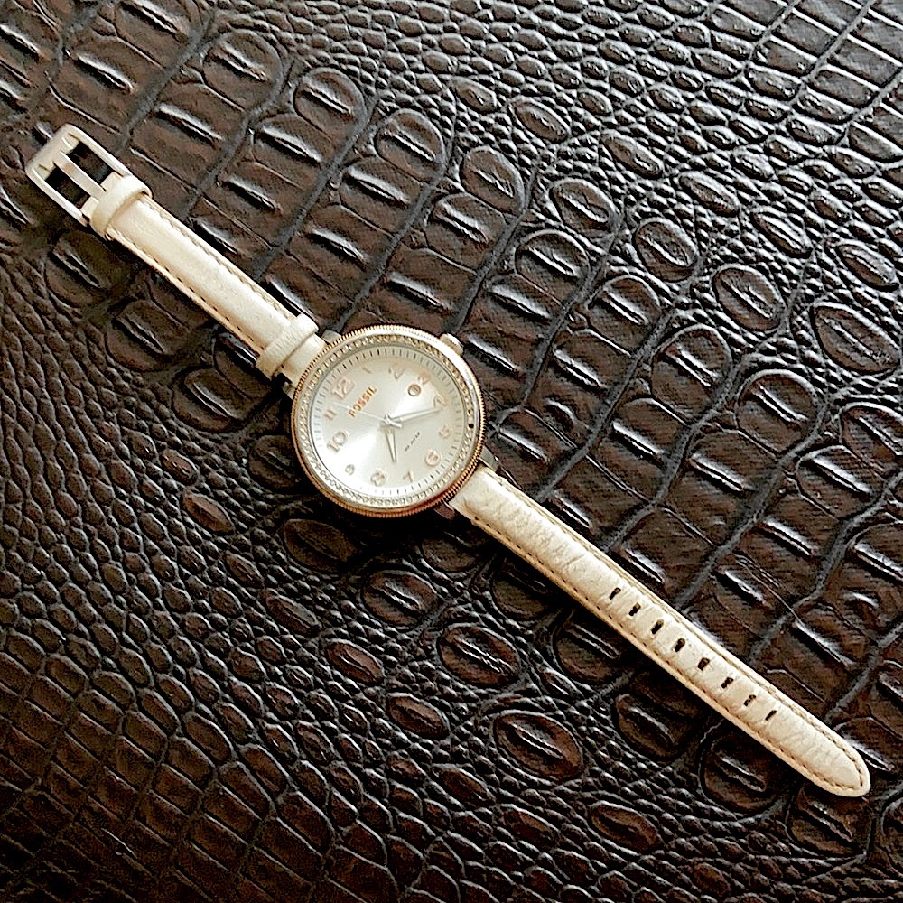 FREE WITH BUNDLE OF 2+ items - Fossil Watch